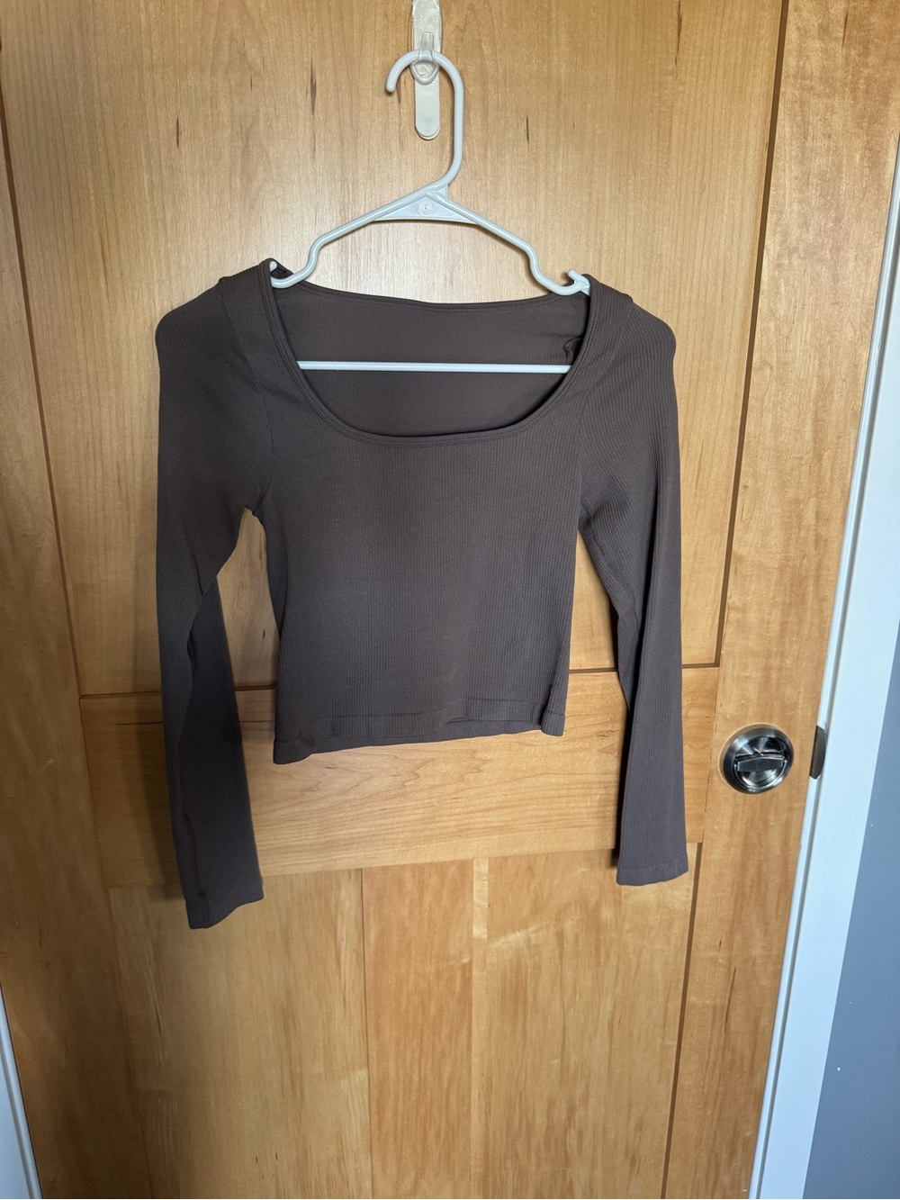 Amazon Women's Long Sleeve Scoop Neck Crop Top - Brown